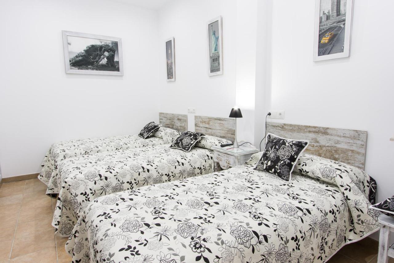 Hostal La Estrella ماربيا المظهر الخارجي الصورة