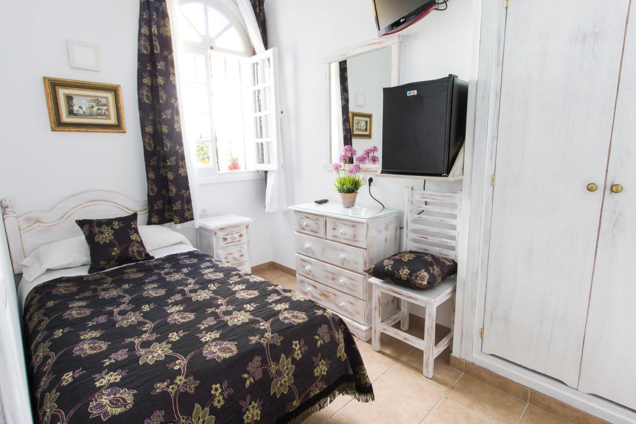 Hostal La Estrella ماربيا المظهر الخارجي الصورة
