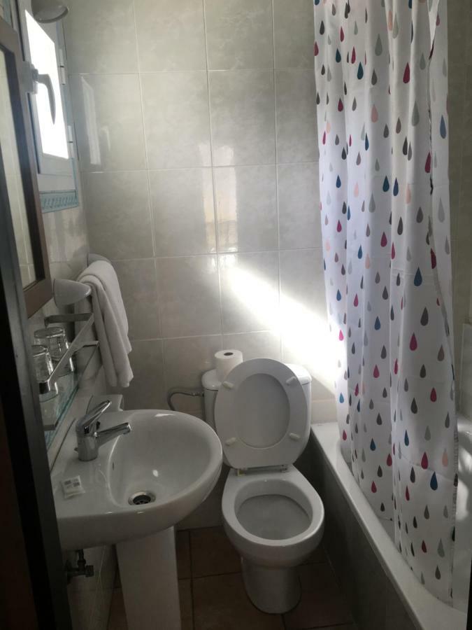 Hostal La Estrella ماربيا الغرفة الصورة